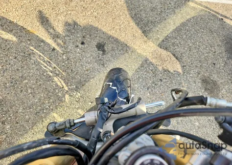 2005 Suzuki Gsx-R750 K из США, поврежденный, VIN JS1GR7JA952100897